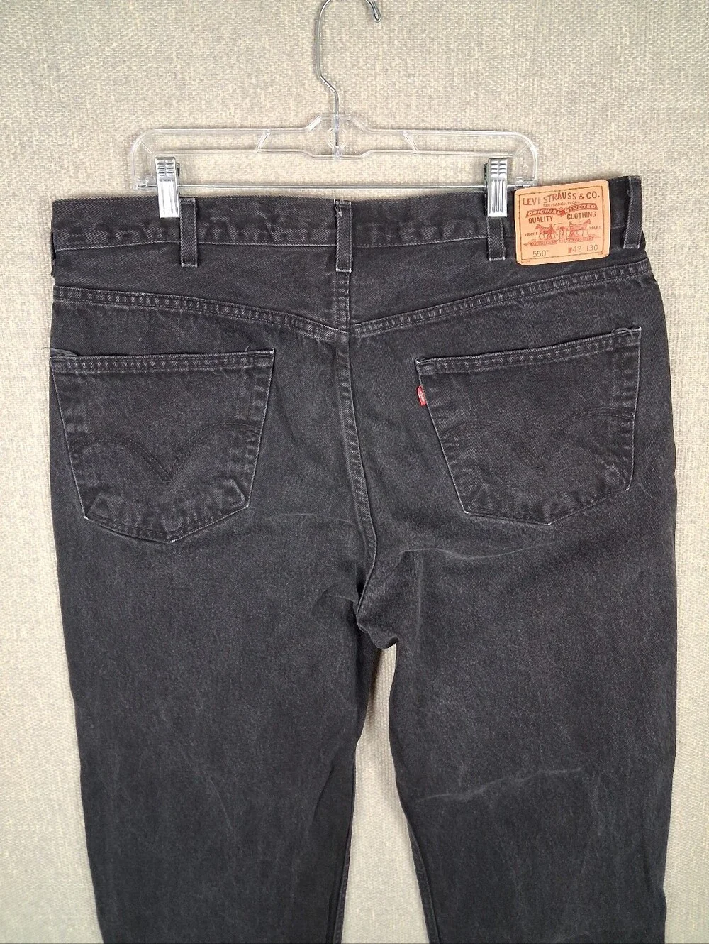 Levi's 550 Relaxed Fit Jeans Mens 42x30 Black Faded Denim Vintage 90's Grunge